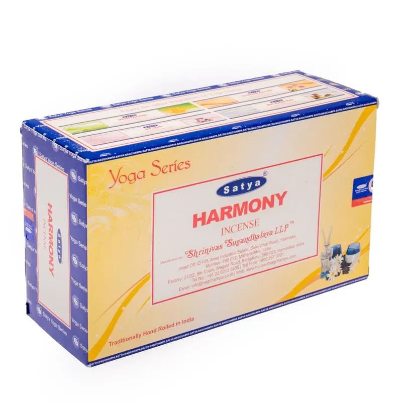 Eine Schachtel Weihrauch mit einer Schachtel Weihrauch.