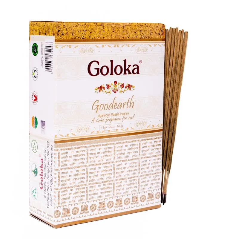 Goloka-Räucherstäbchen in einer Schachtel auf weißem Hintergrund.